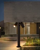 Illuminazione Esterni Moderna: Lampade LED Minimaliste IP65 per Giardini e Parchi