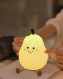 Lampada Notturna LED a Forma di Pera Ricaricabile per Bambini - Luce Dimmabile in Silicone con 7 Colori per Camera da Letto