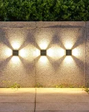 Faro Solare 16LED Impermeabile per Esterni - Lampada da Parete a Quattro Foglie per Giardino e Balcone (2 Pezzi)